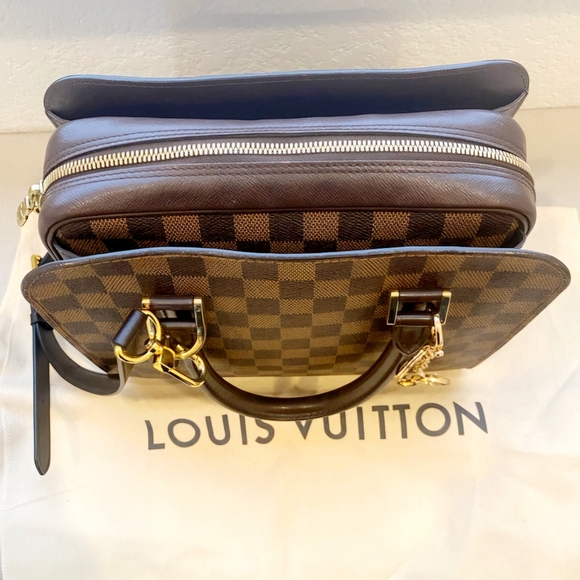 Louis Vuitton Triana - Picture 8 of 10